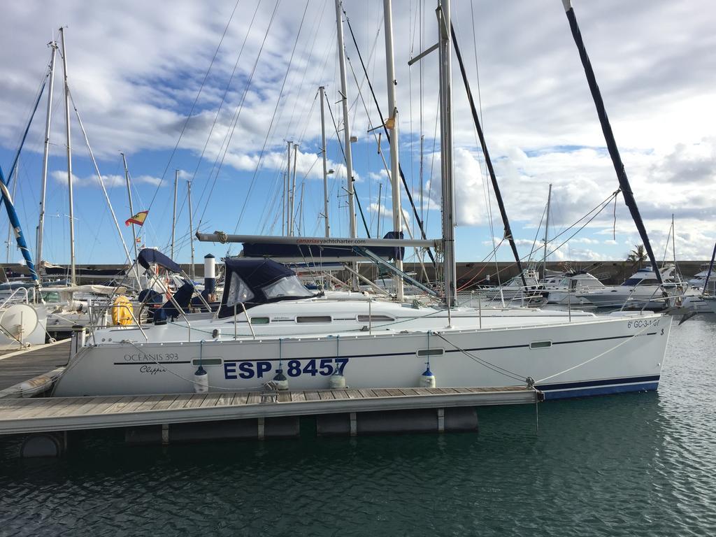 Puerto Calero Boat Hotel Exterior photo